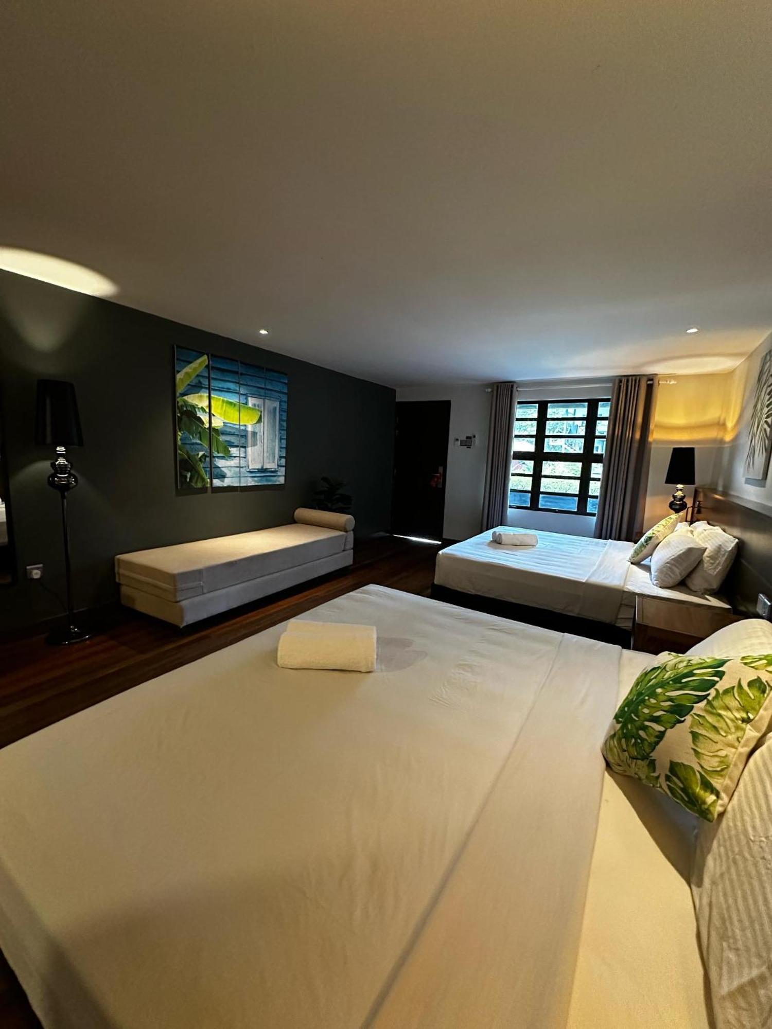 Beach Resort - Arwana Perhentian Besar Kampung Kuala Besut Kültér fotó