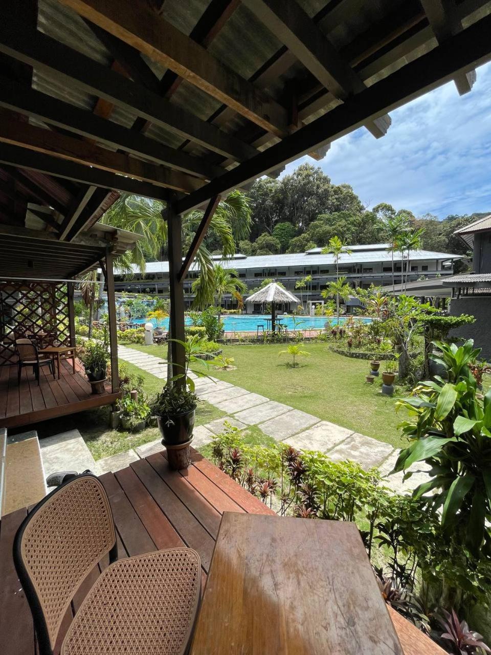 Beach Resort - Arwana Perhentian Besar Kampung Kuala Besut Kültér fotó