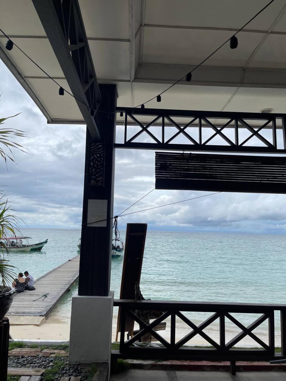 Beach Resort - Arwana Perhentian Besar Kampung Kuala Besut Kültér fotó
