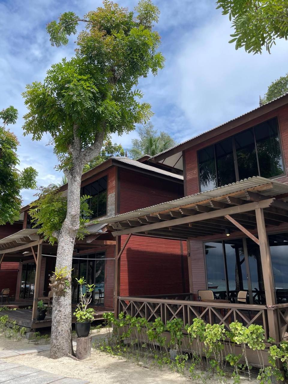 Beach Resort - Arwana Perhentian Besar Kampung Kuala Besut Kültér fotó